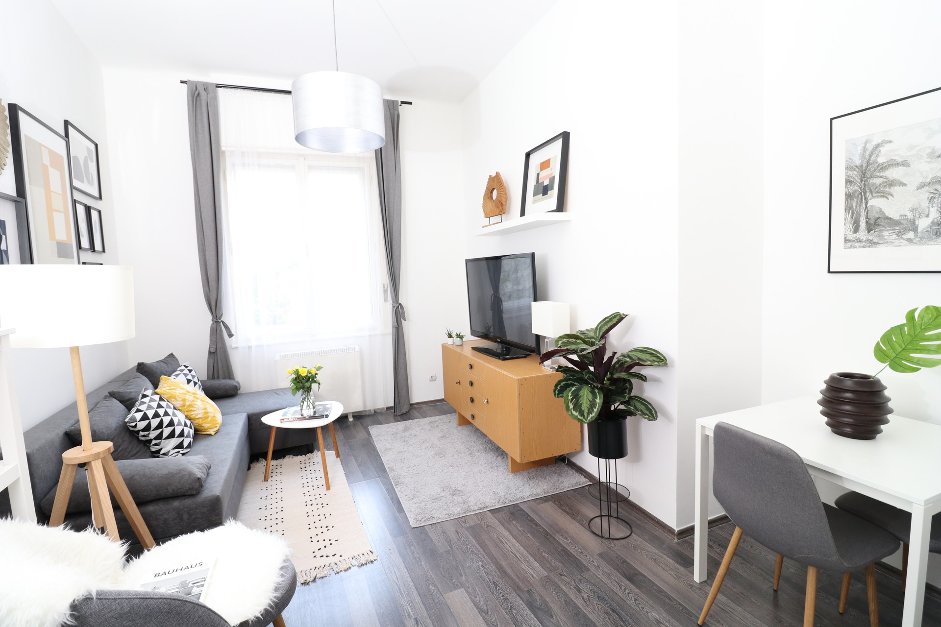 36 sqm apartment, 1,5 bedroom for long term rent in party district
