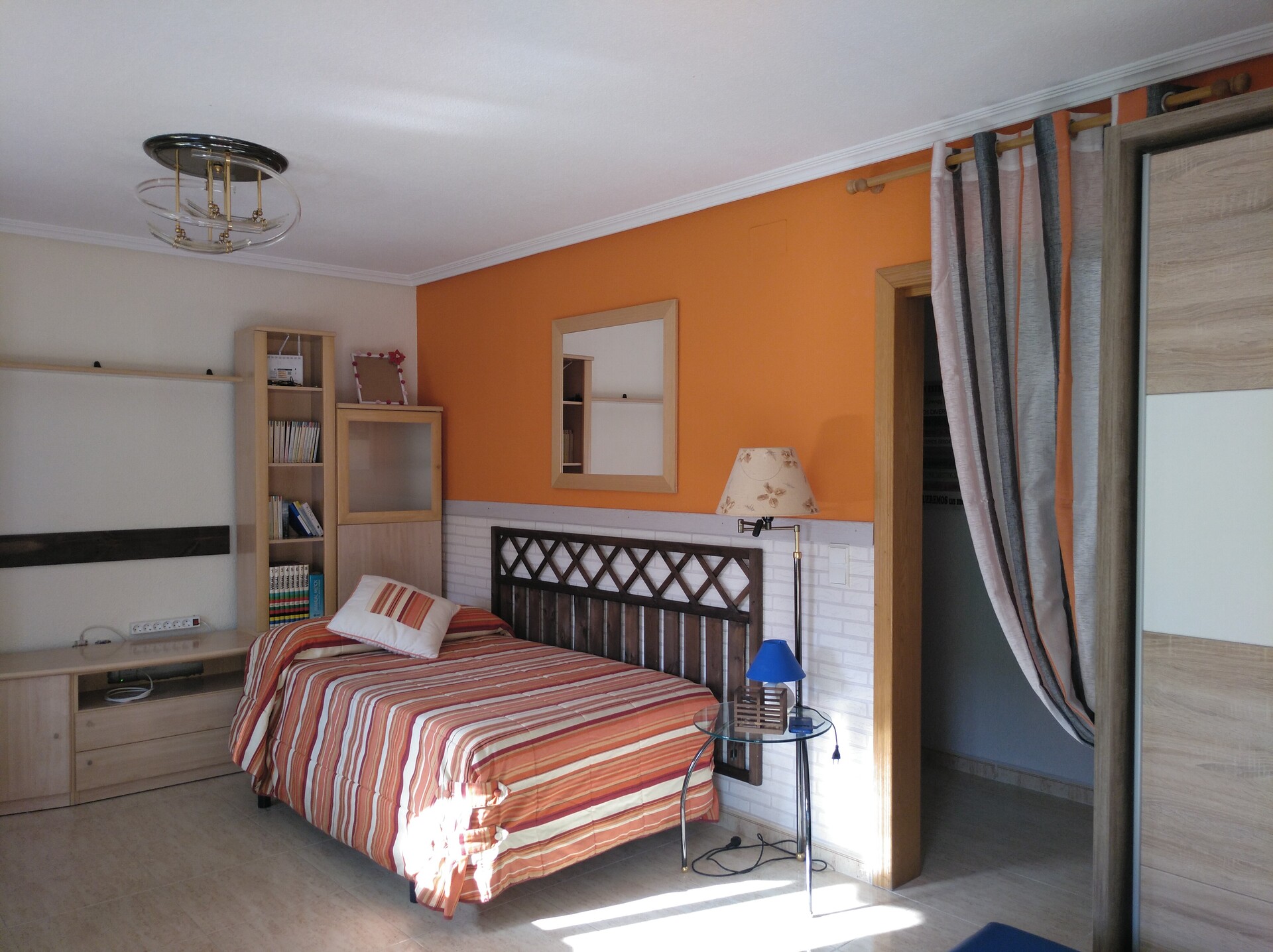 Tú habitación tipo loft muy cómoda y especialmente amplia | Alquiler