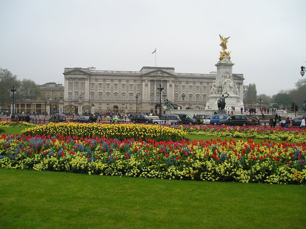 BUCKINGHAM PALACE