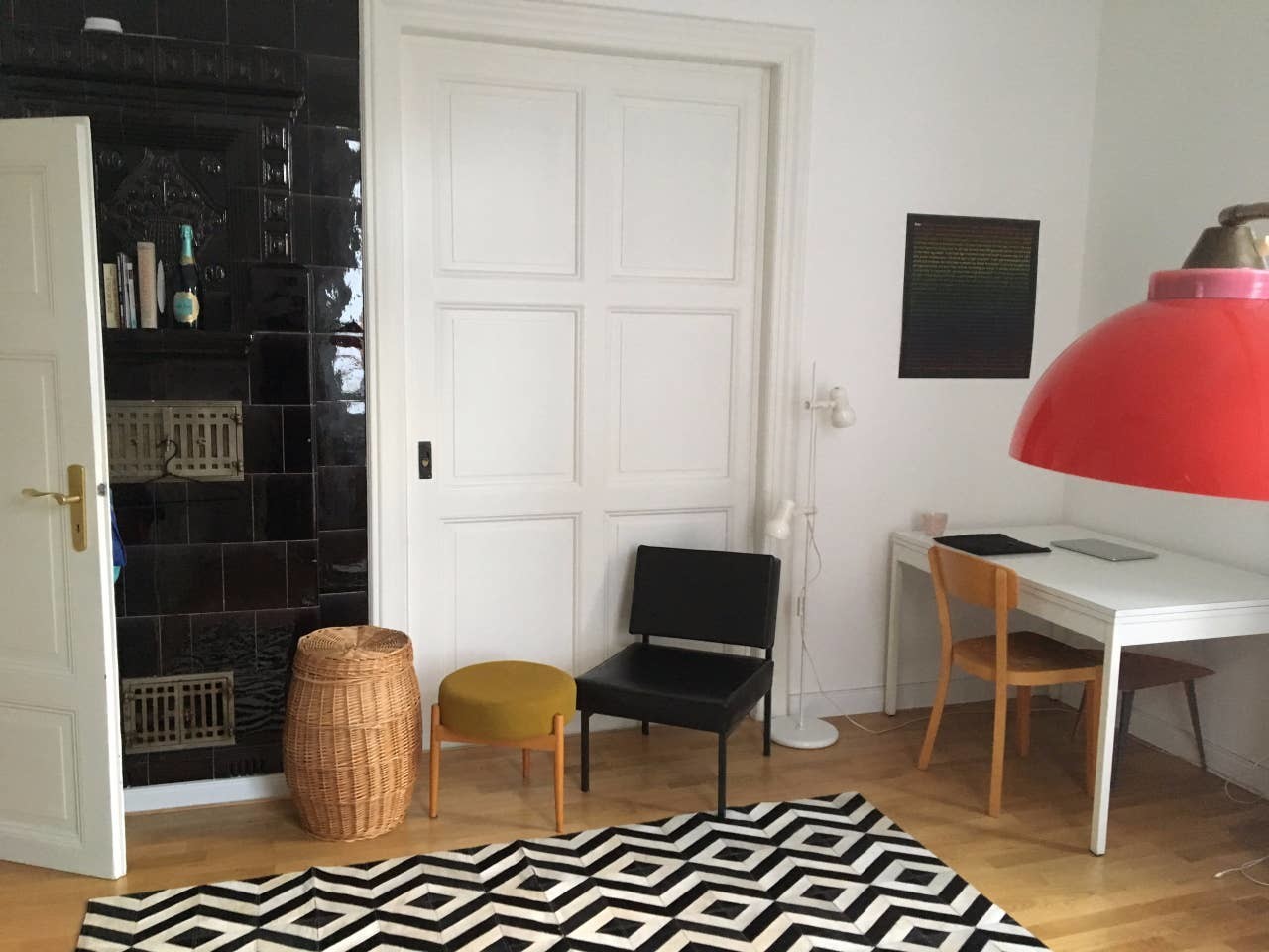 newly renovated building the heart of frankfurt | Room for ...