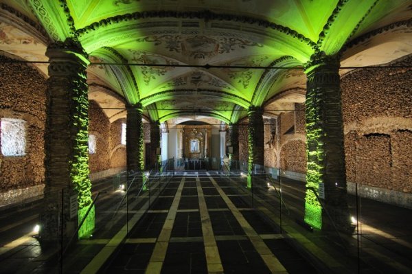 Capela dos Ossos (Bones&#39; Chapel)