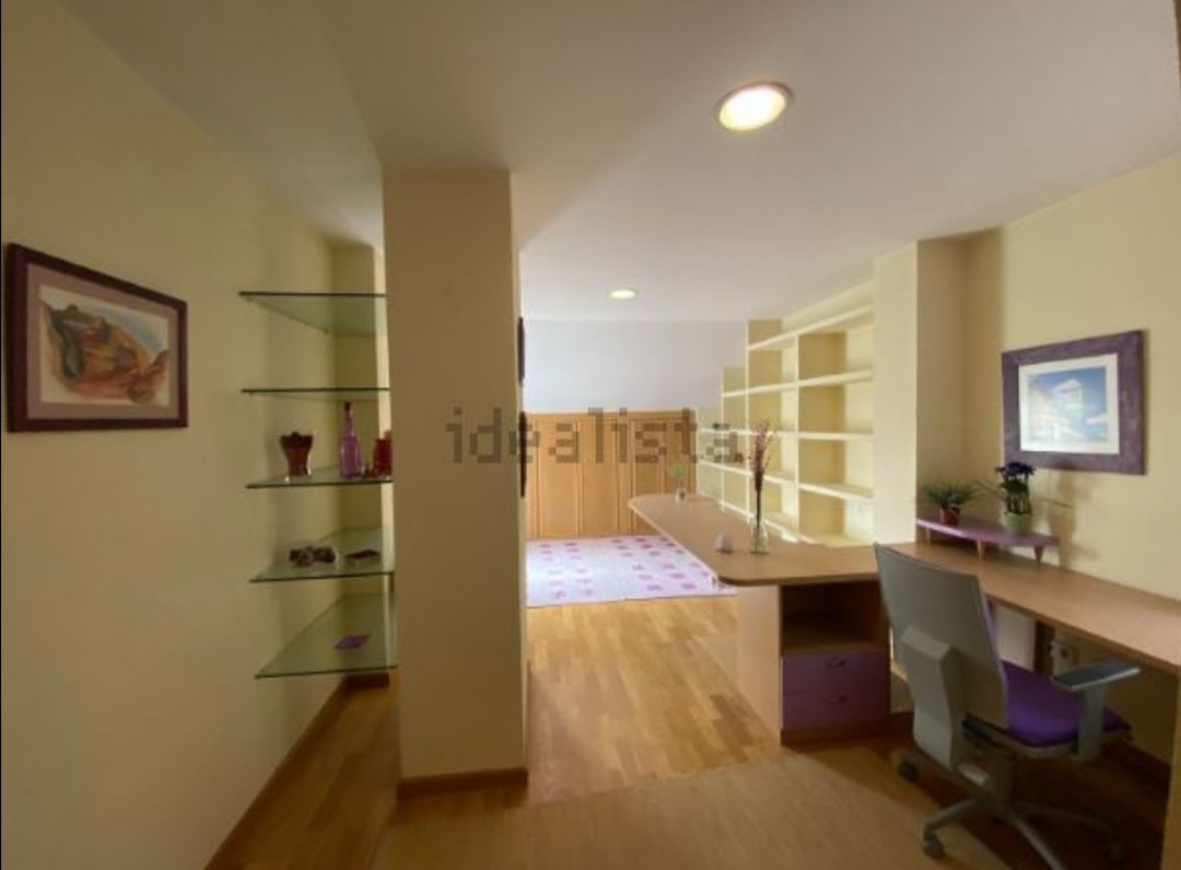 Atico-dúplex en SOMOSAGUAS, Pozuelo de Alarcón para 6 personas