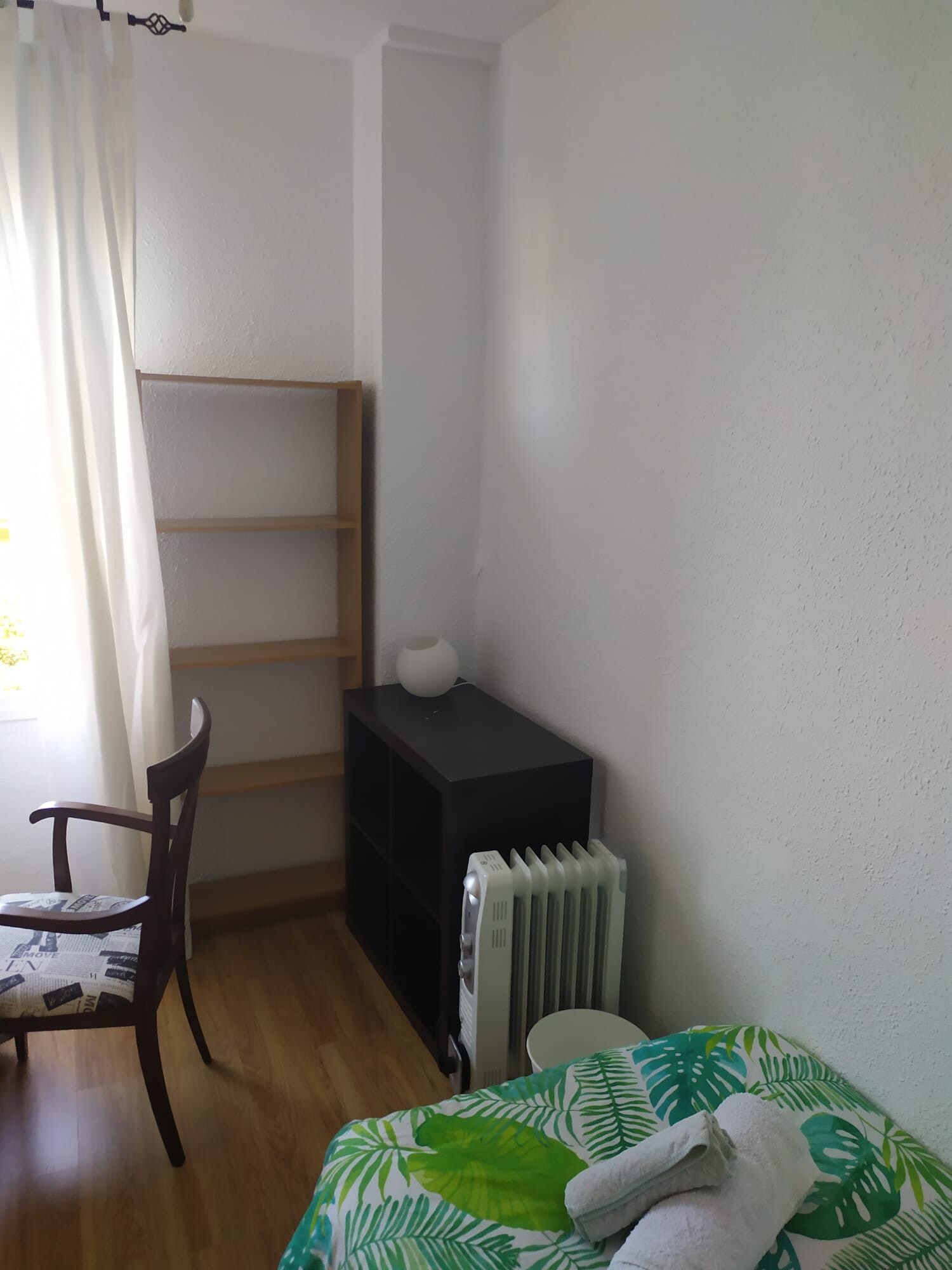 Habitación exterior e individual en zona muy céntrica. Piso ideal para