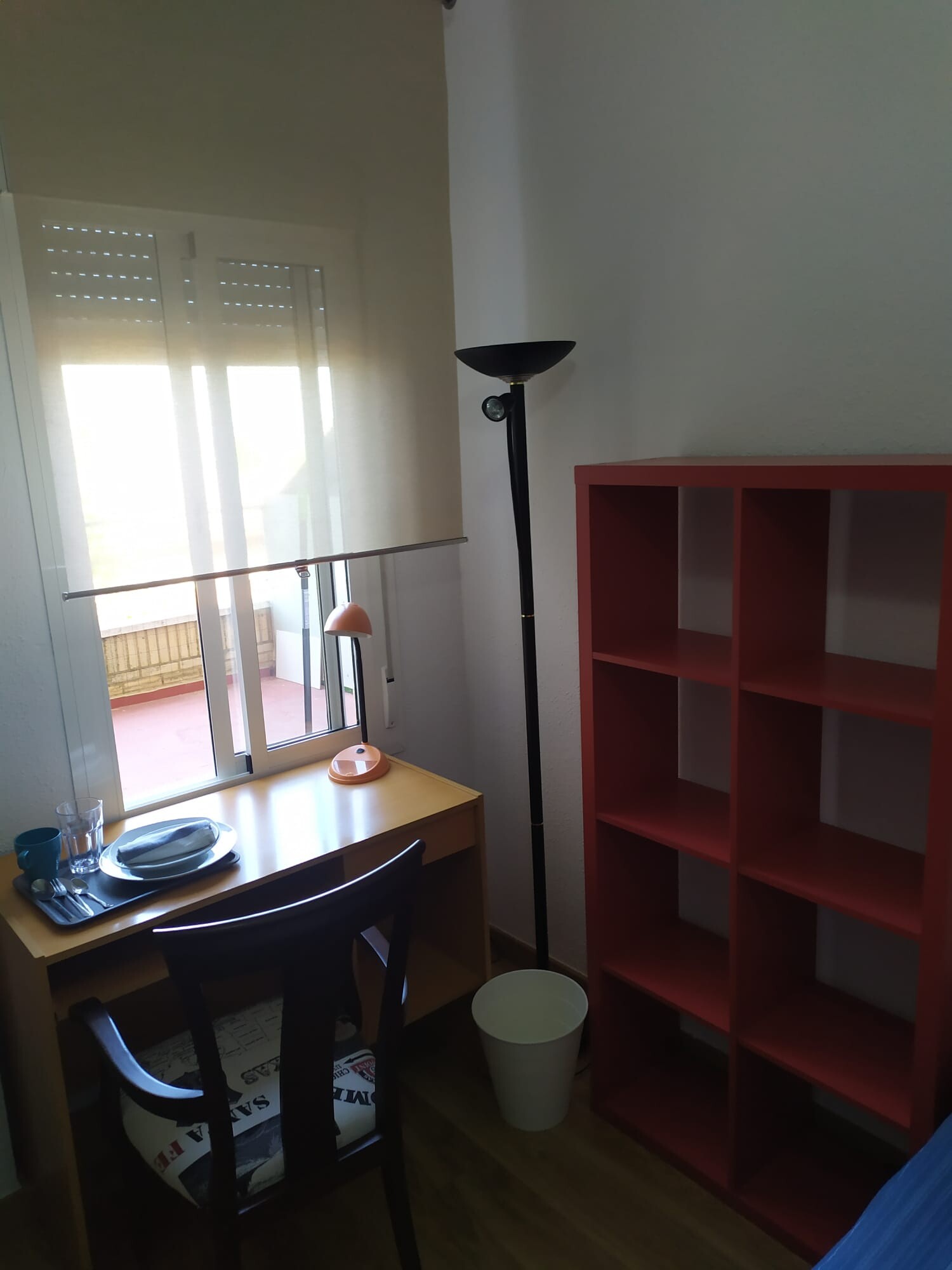 Habitación exterior e individual en zona muy céntrica. Piso ideal para