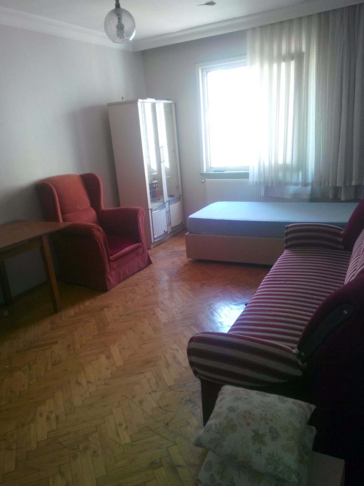 Large and sunny apartment wıth three bedrooms in the center Istanbul