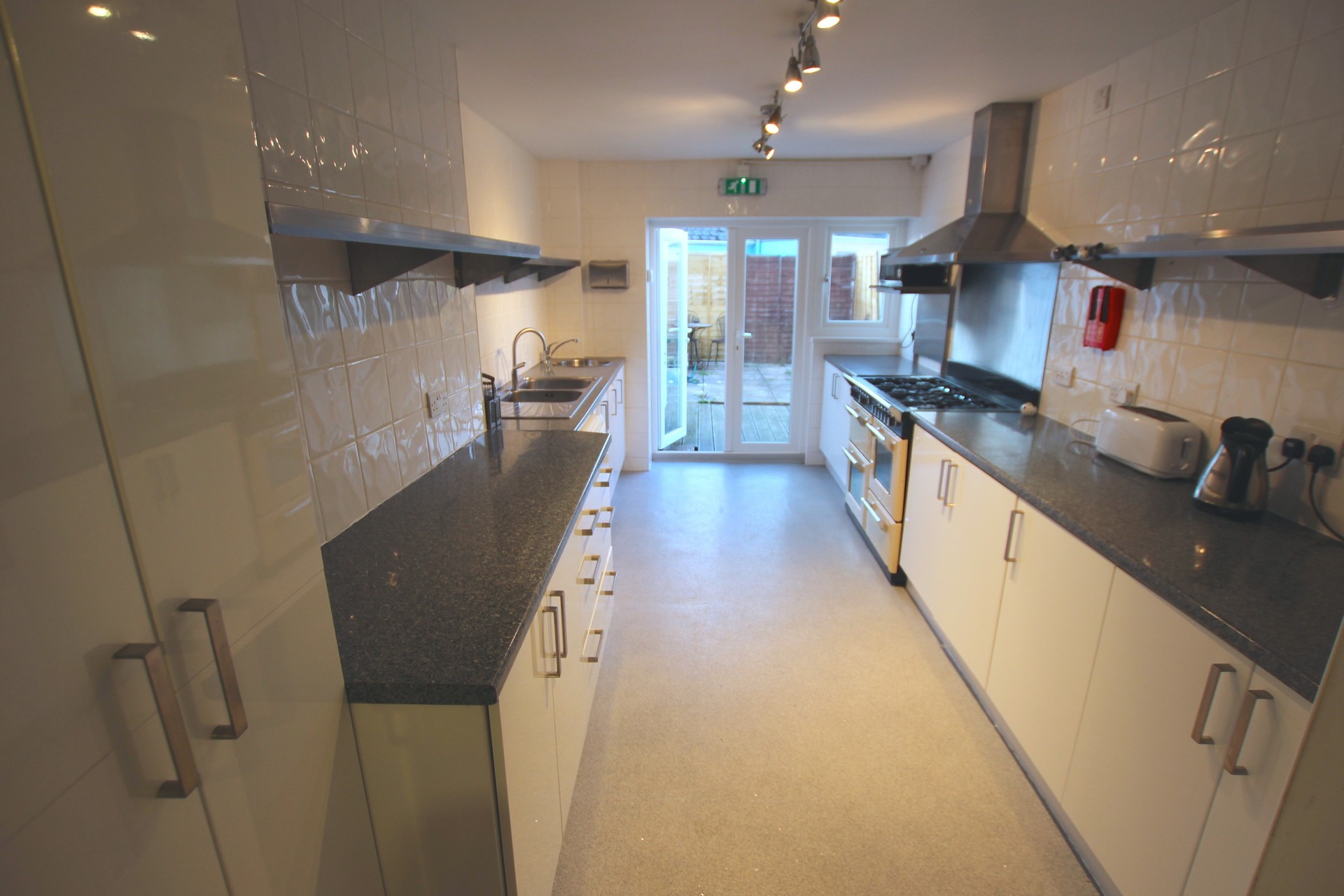 7 Bed student House, 2 minutes from Plymouth Uni! Room for rent Plymouth