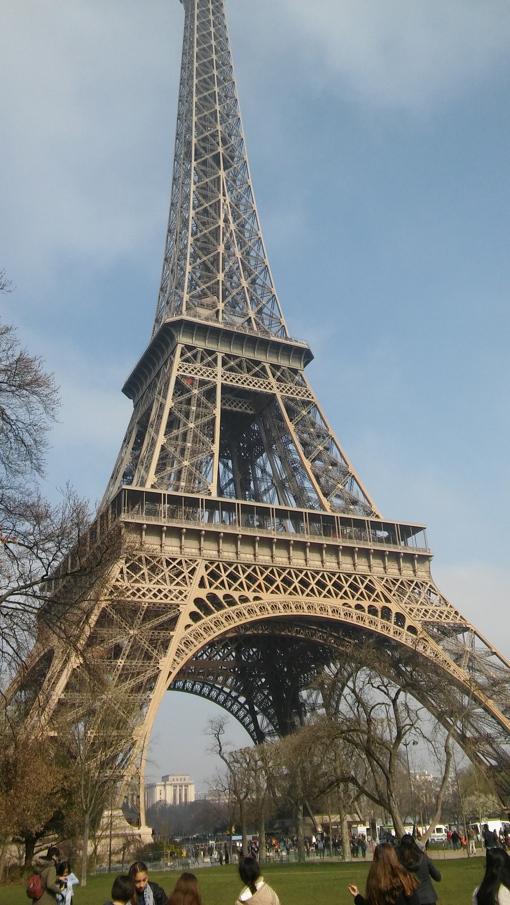 700-stairs-but-it-s-worth-it-erasmus-experience-paris