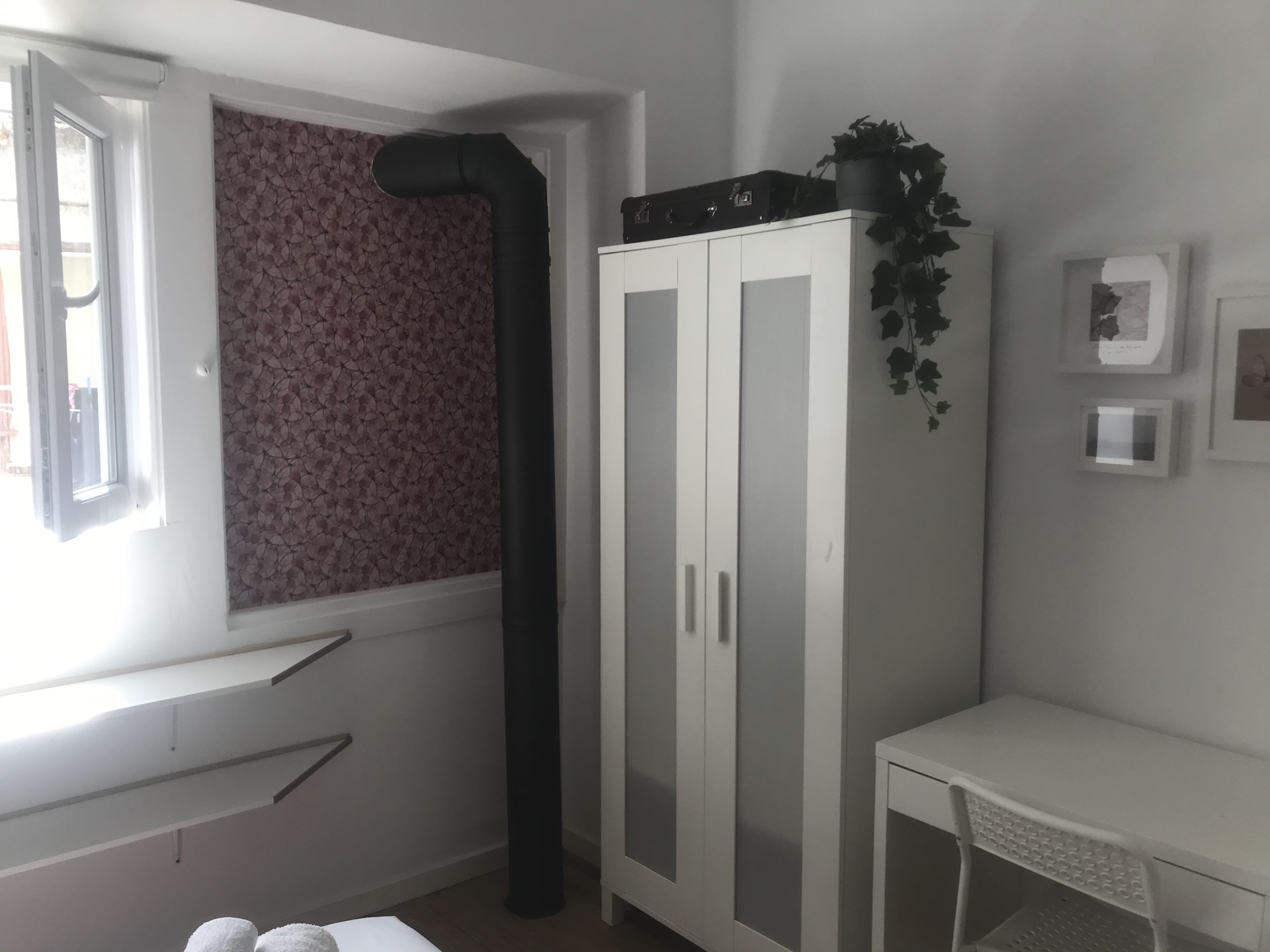 ROOM WITH PRIVATE BATHROOM _ CALDAS DA RAINHA Room for rent Caldas Da
