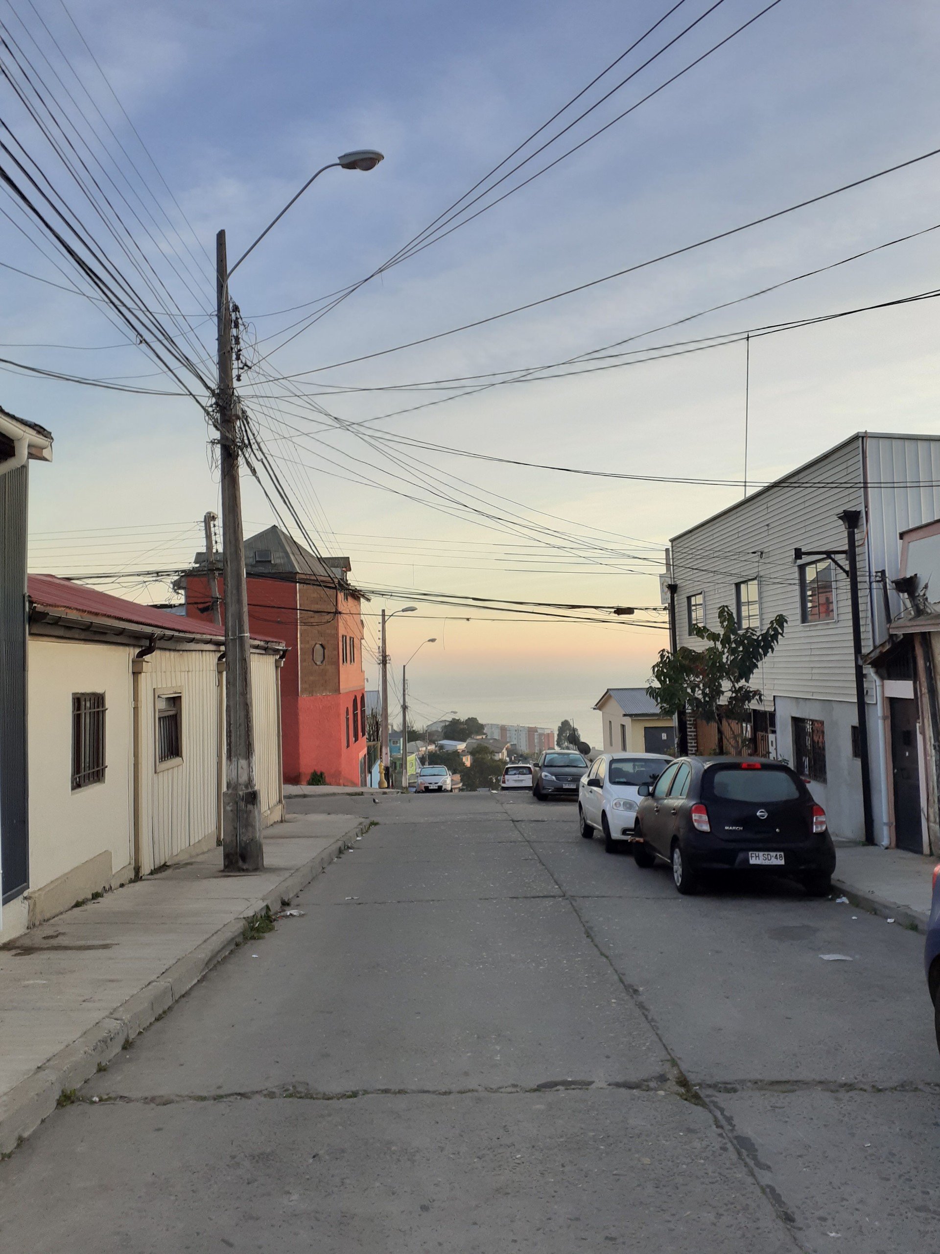 Habitacion amplia con una ventana pequeña | Alquiler habitaciones