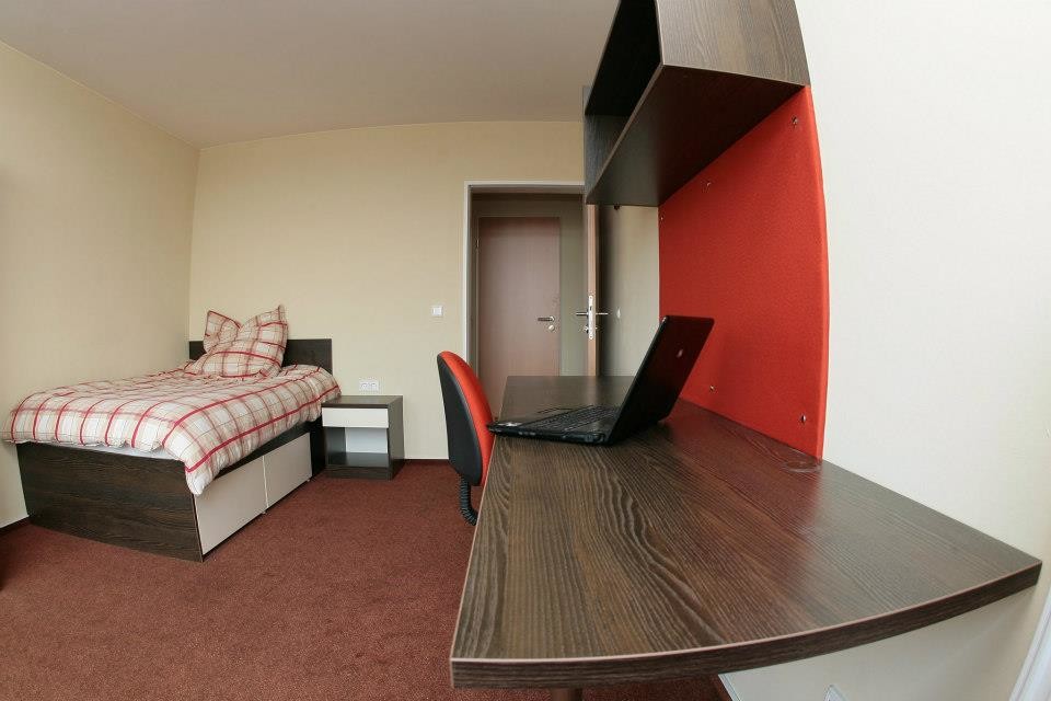 Big, comfortable and peaceful room in Bremen University dorm Bremen