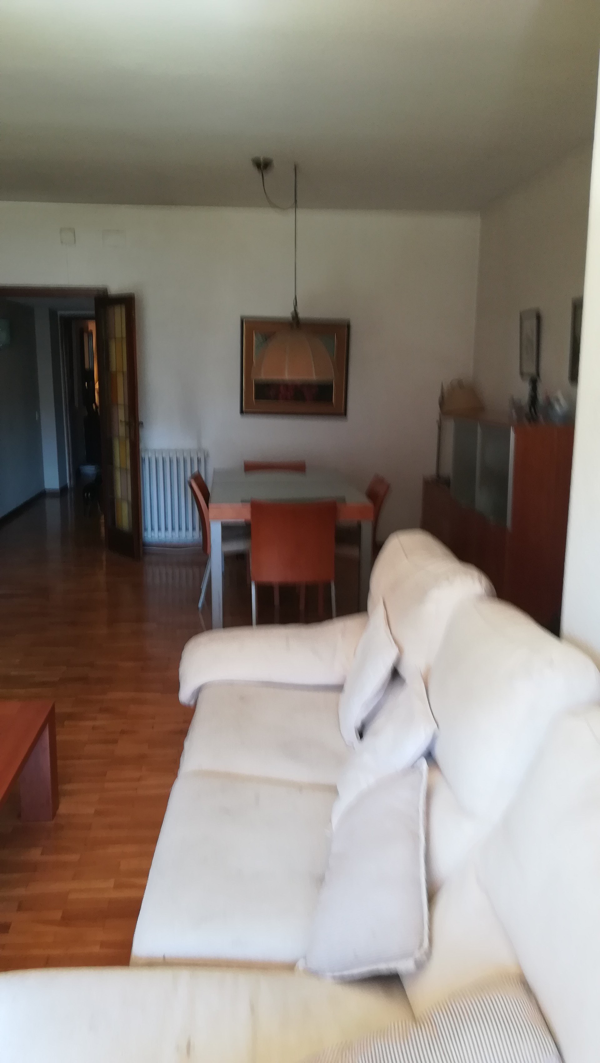 Habitación amplia en alojamiento totalmente equipado | Alquiler