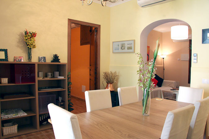 Se alquilan habitaciones en casa con jardín en centro de Palma