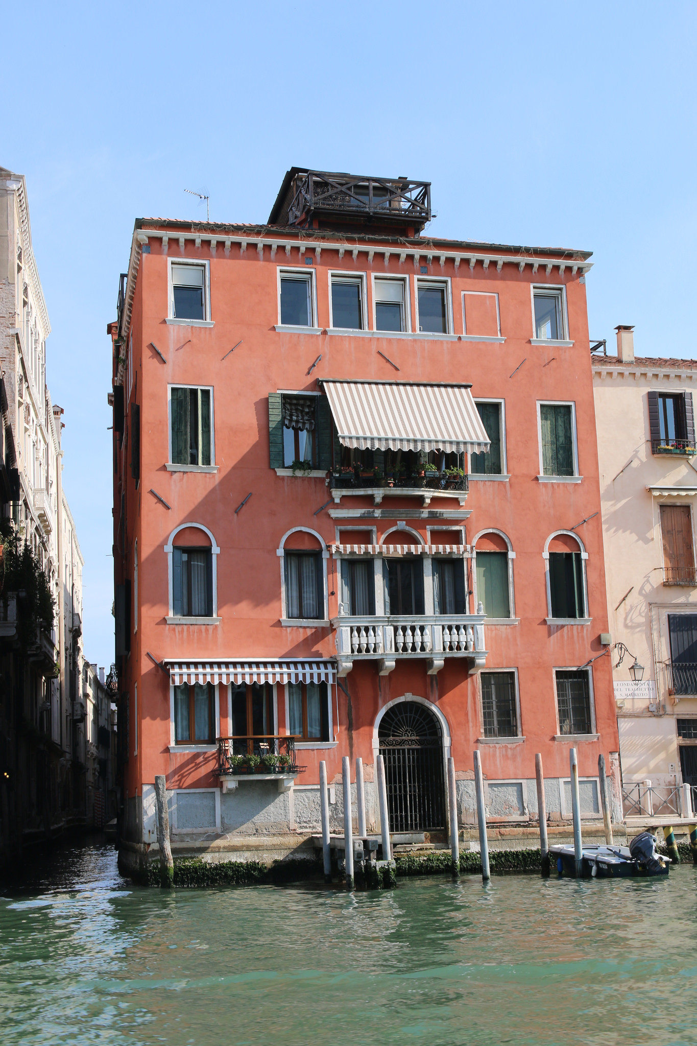 A building floating on the sea | Erasmus photo Venice