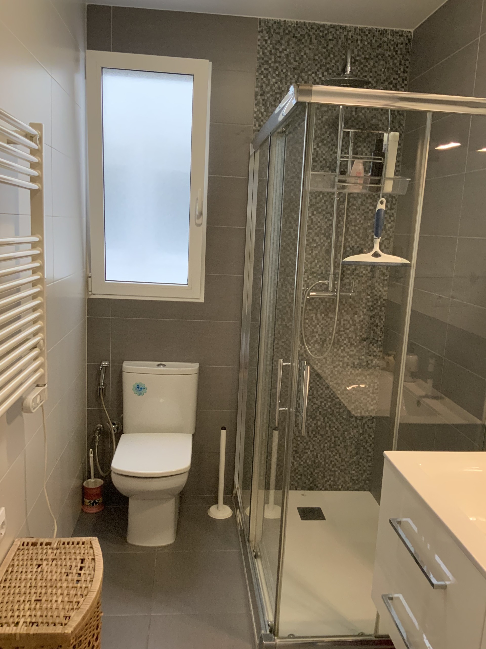 A Fully furnished and equipped 2bedrooms apartment in Valencia, Spain