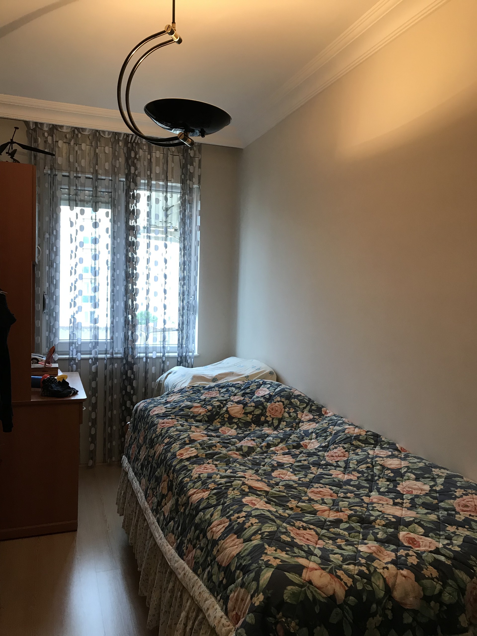 A single furnished room in the Center, near to the ...