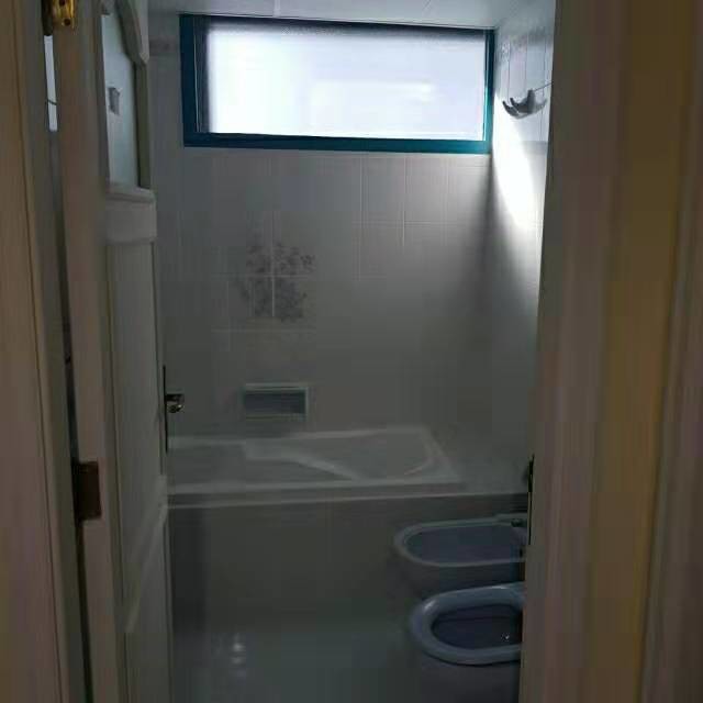 AbuDhabi Partition Rooms Available in Hamdan Street Near Sheraton Hotel