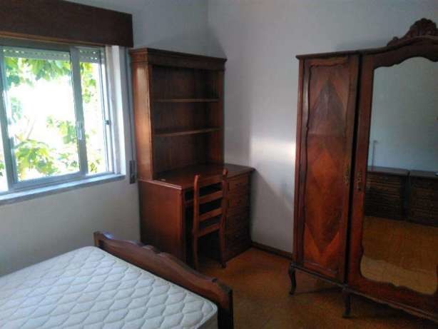 Aluguer de quarto na Caparica