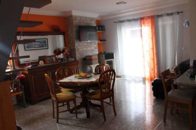 Aluguer para estudantes e professores - Charneca da Caparica