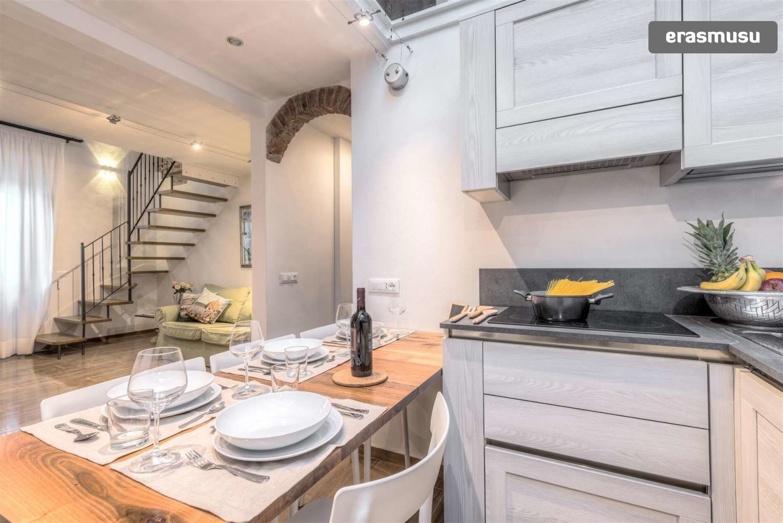 Signoria Elegant Apartment For Rent Near The Church And Museum Of Orsanmichele Flat Rent Florence