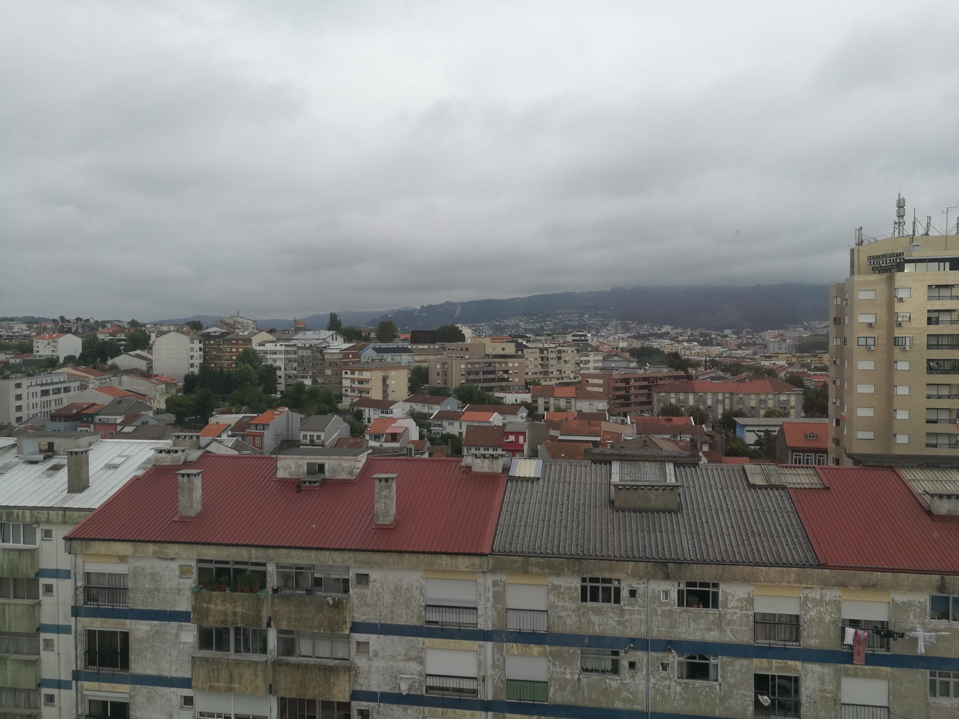 Andar no 10' piso perto da estação ferroviária de Braga