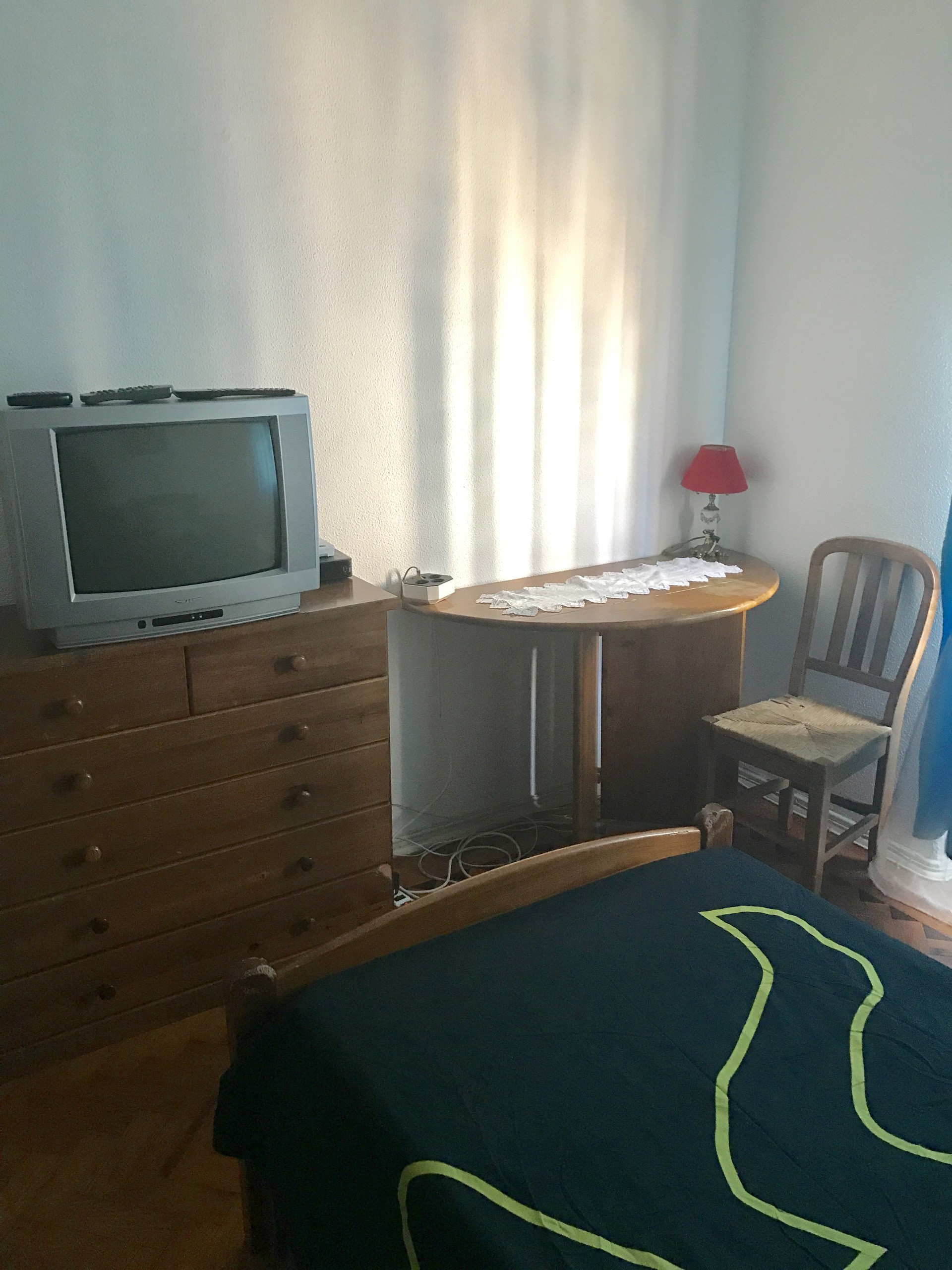 Quarto a estudante M/F Zona central em Setúbal