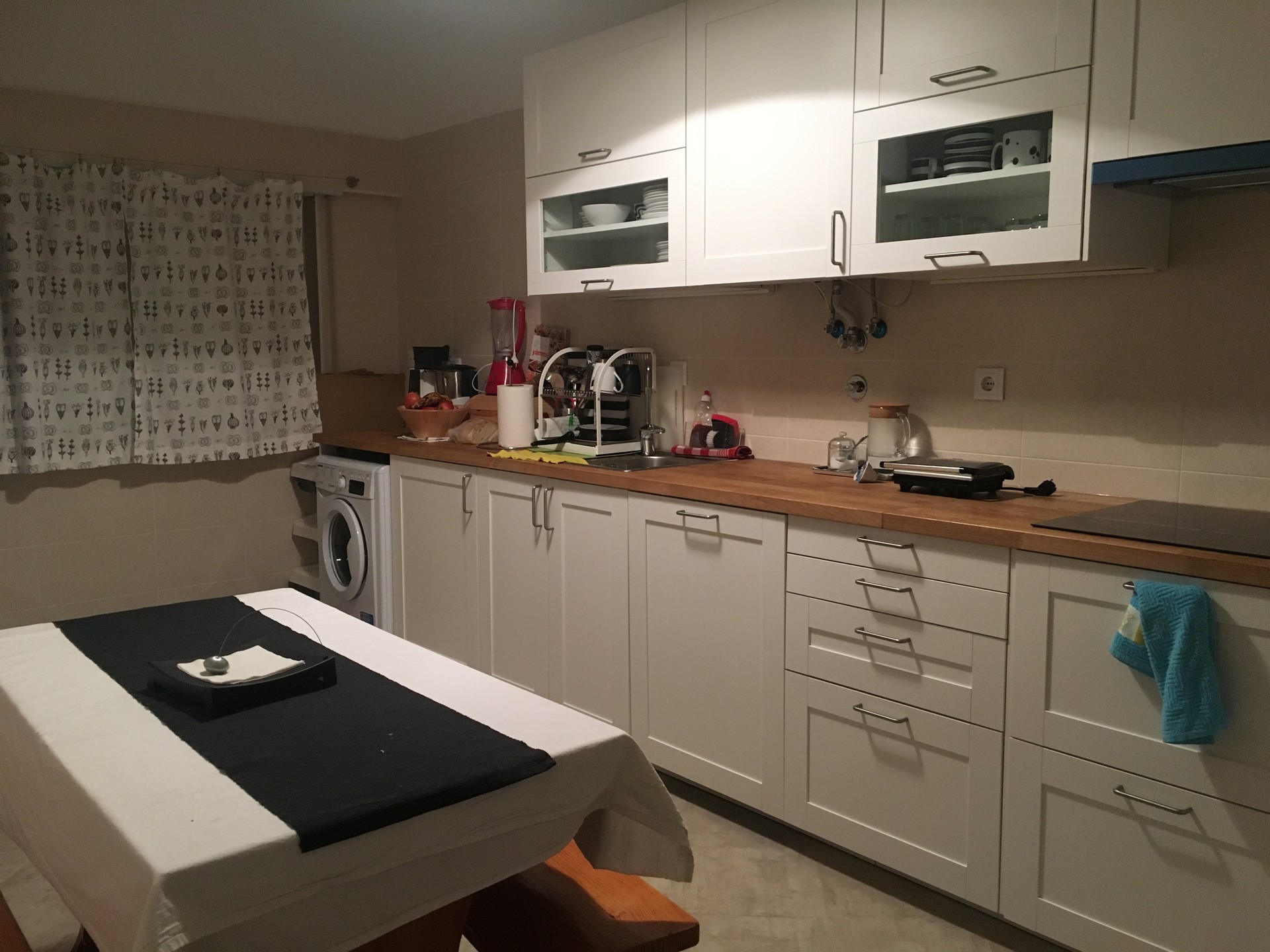 Quarto em apartamento na Amadora