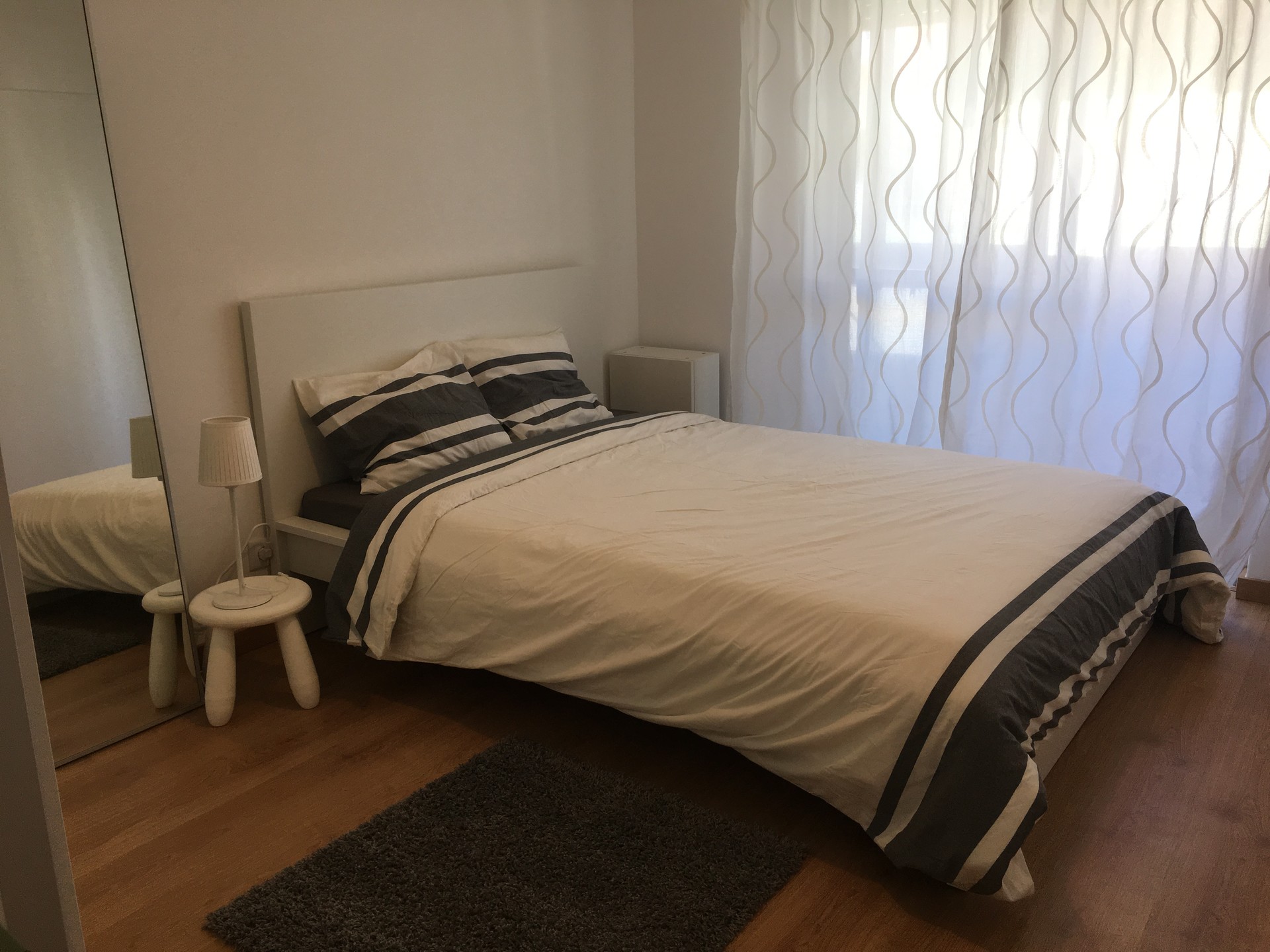 Quarto em apartamento na Amadora