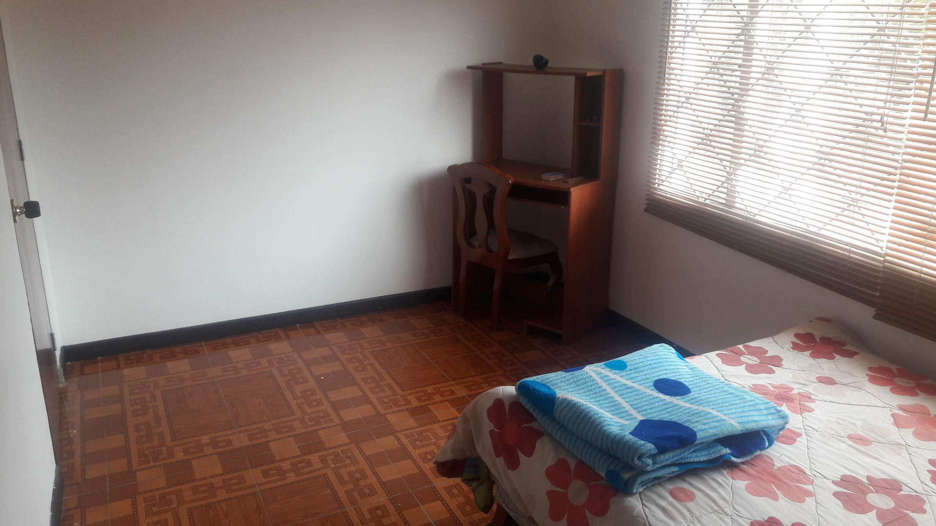 Apartamento para 3 estudiantes Room for rent Santafé de Bogotá