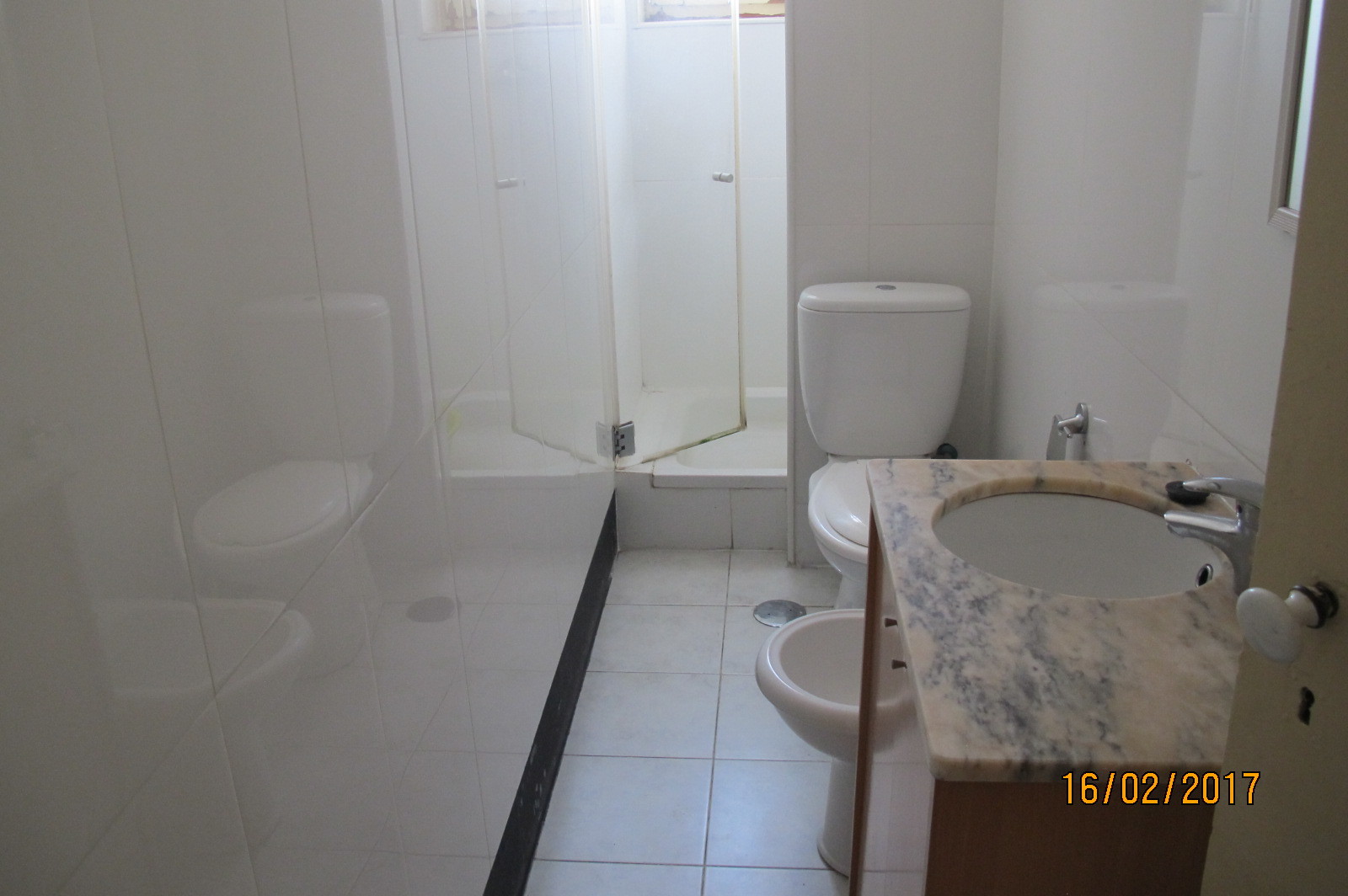 apartamento T4 remodelado recentemente , mobilado e equipado no centro da cidade de Coimbra