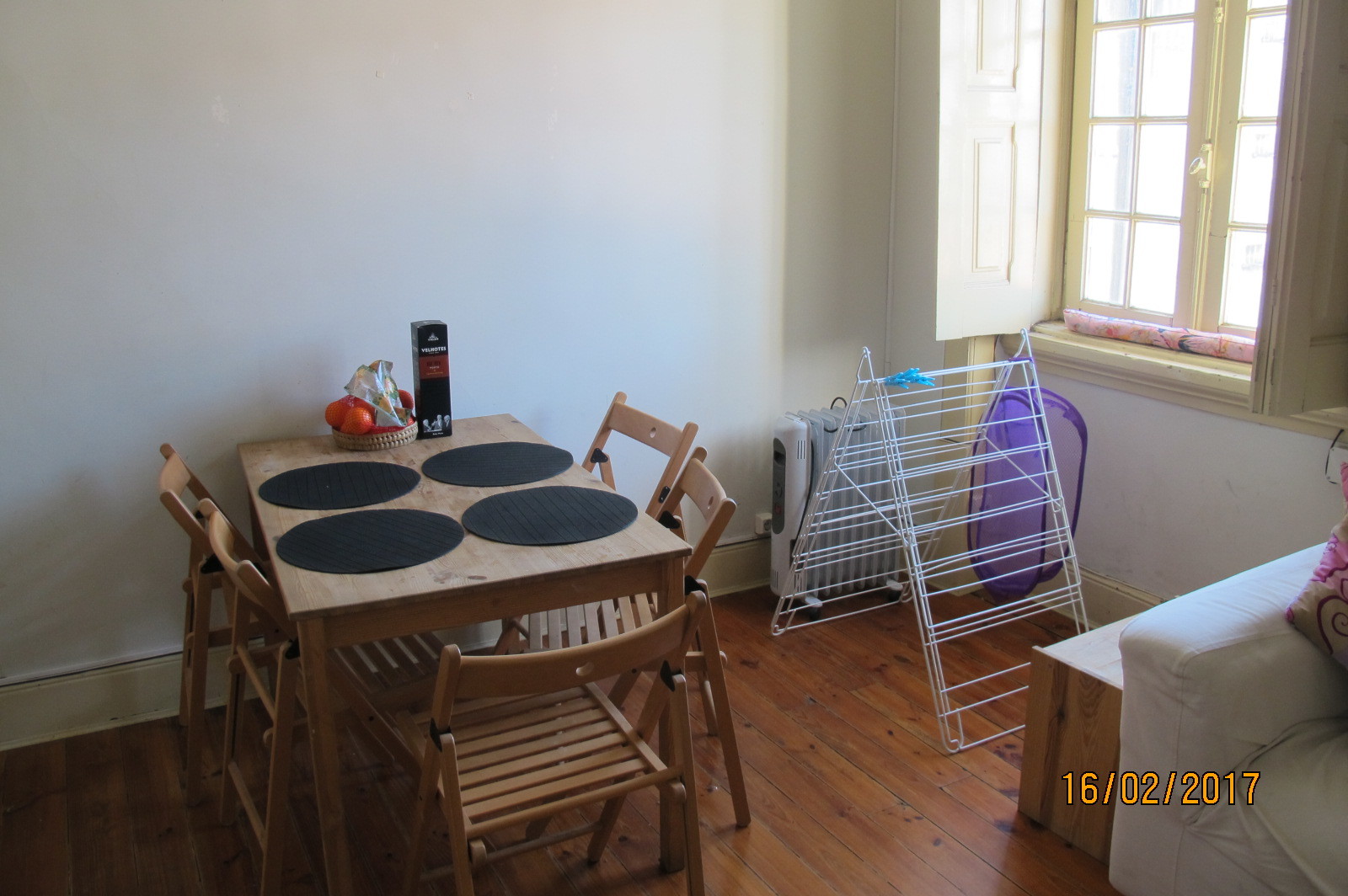 apartamento T4 remodelado recentemente , mobilado e equipado no centro da cidade de Coimbra