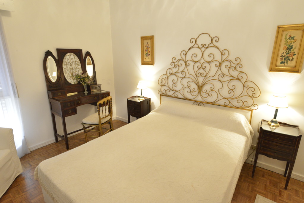 Apartment Miraflores/Algés for 4 persons_Near Belém area Flat rent