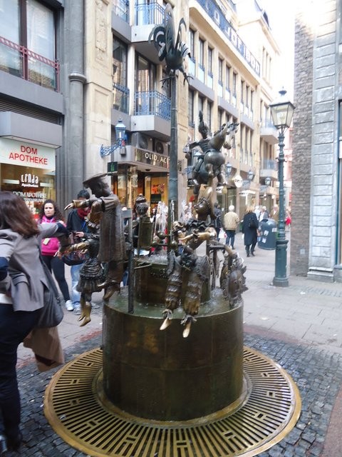 Aquisgrán, Troovel.