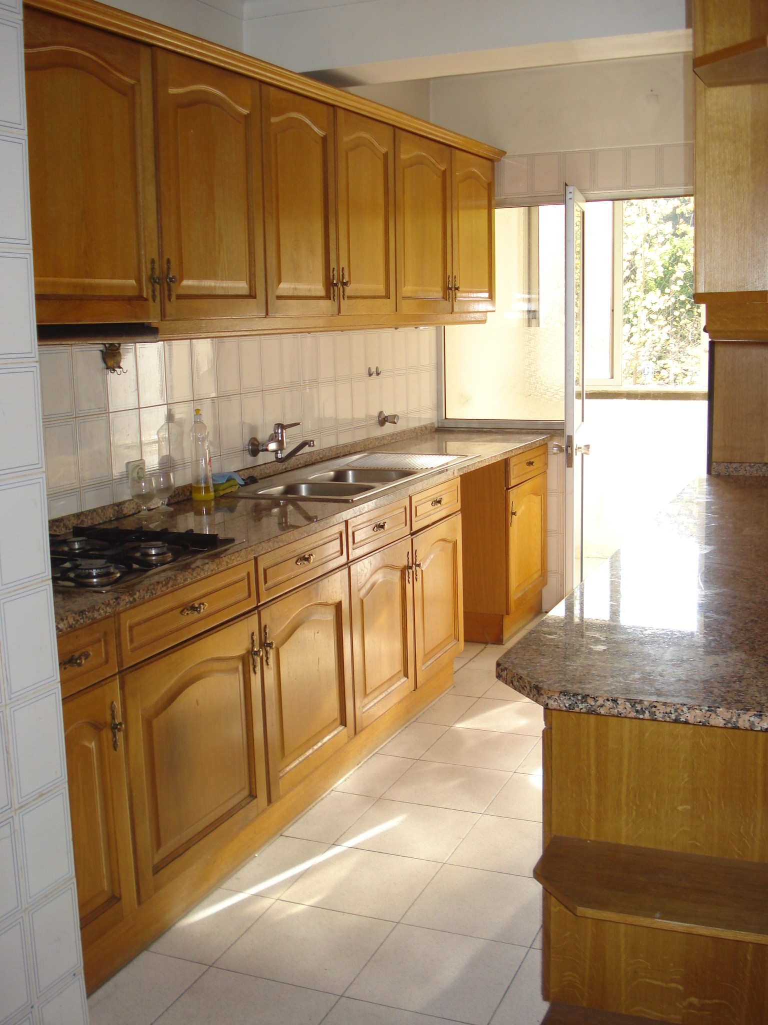 Arrendam-se quarto perto da ESEC e da Faculdade de Economia