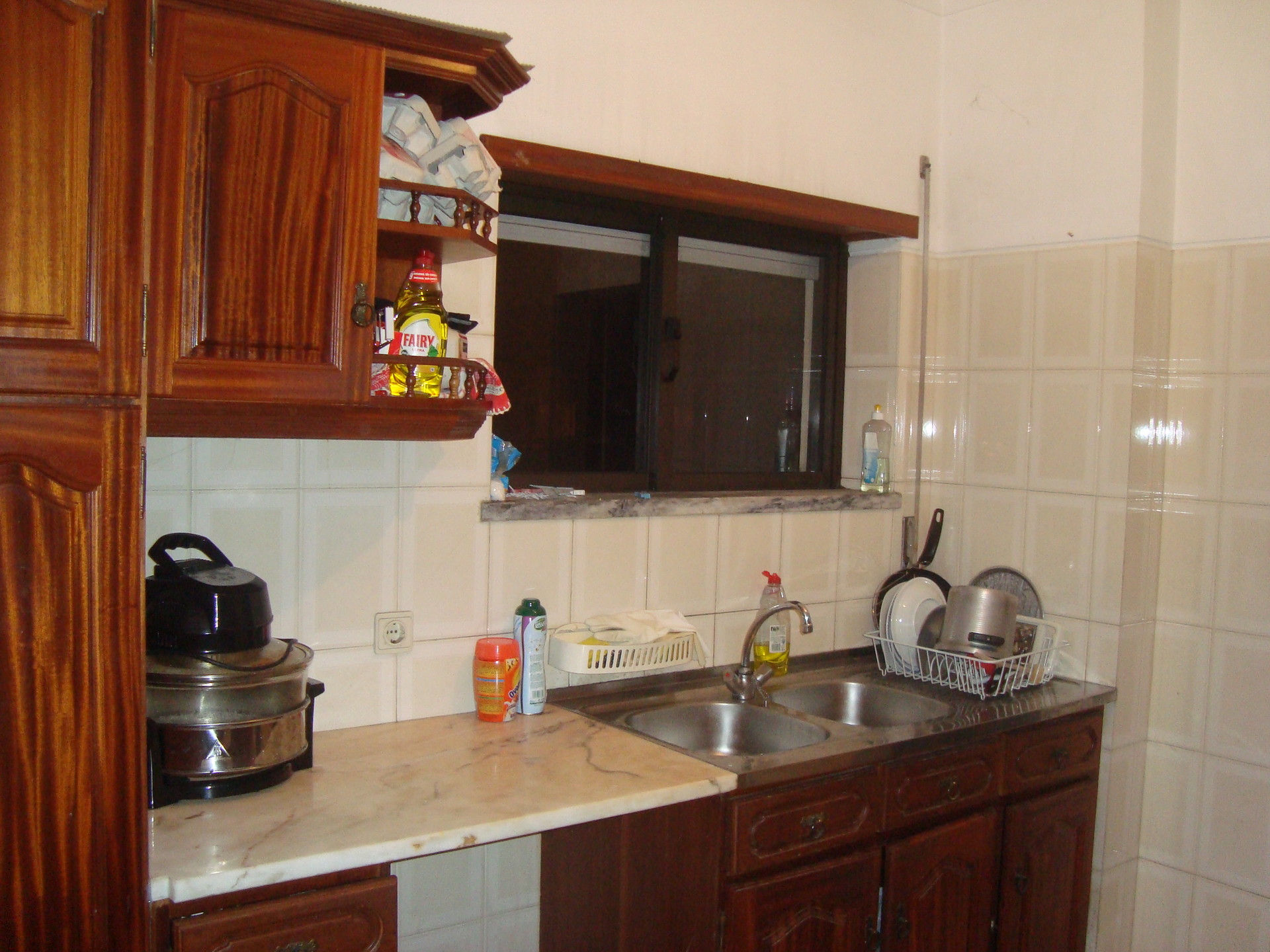 Arrendam-se quarto bonito situados entre os HUC e o ISCAC