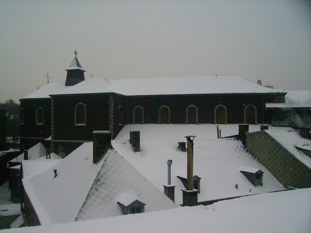 ¡Nevando en Liege! Snowing at Liege!