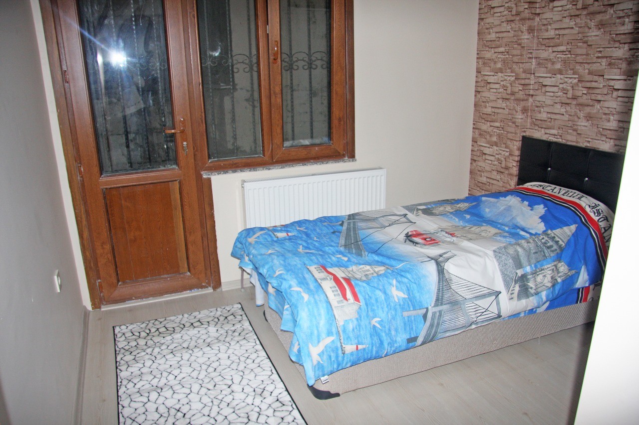 AVCILARDA BEKARIN EV DERDİNE SON PAYLAŞİMLİ APART ODALAR BAYAN İÇİN