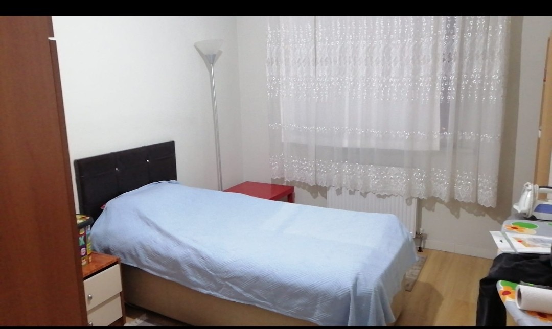 Mecidiyeköy deki evime ev arkadaşı arıyorum Istanbul Kiralık odalar