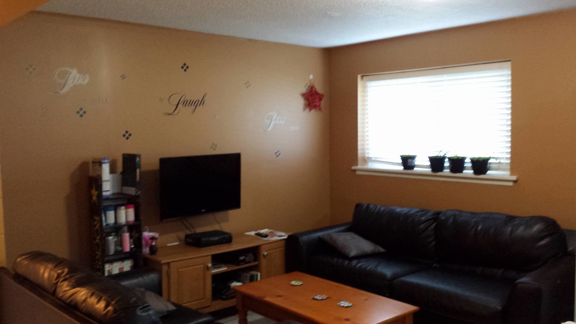 SHORT WALK TO CONESTOGA COLLEGE DOON/CAMBRIDGESTUDENT ROOMS Room for