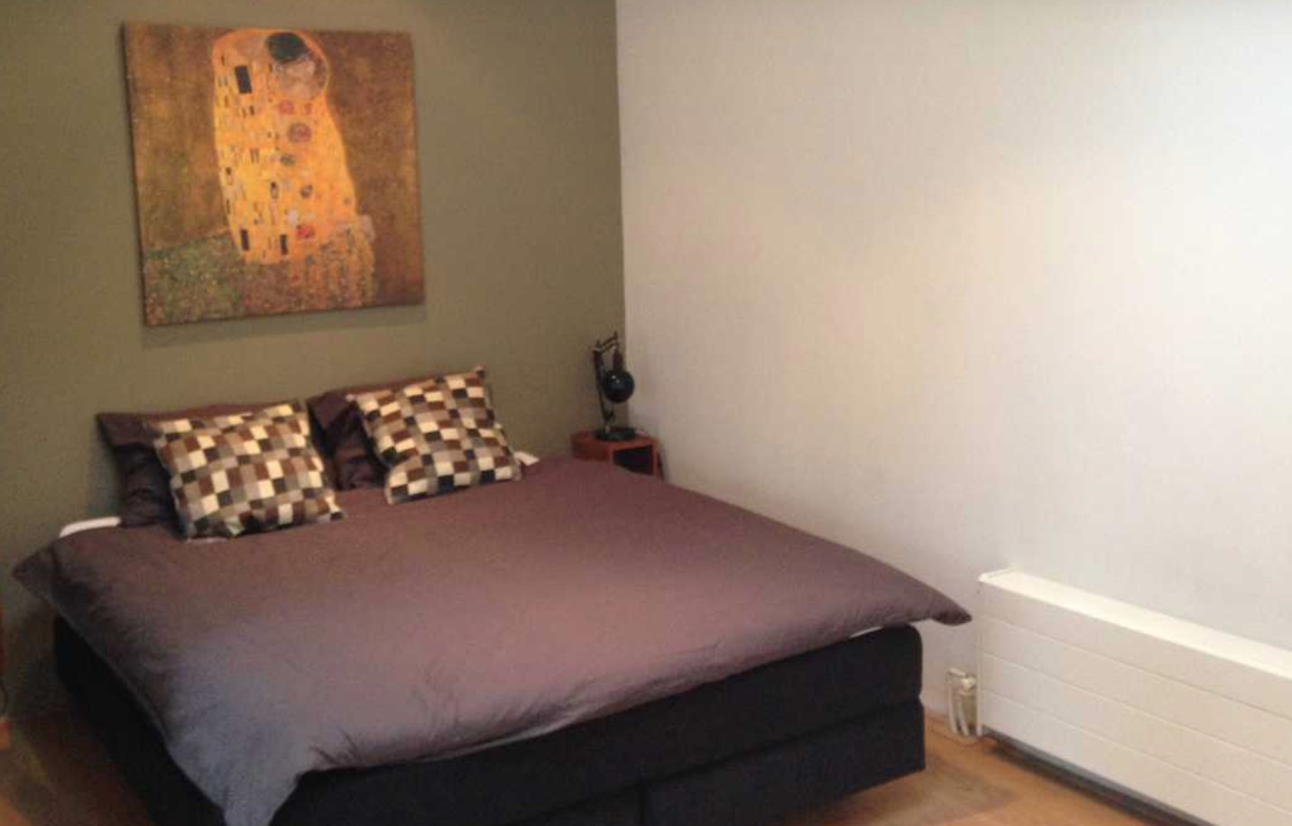 Amsterdam �da asansörlü 1 yatak odalı kiralık daire