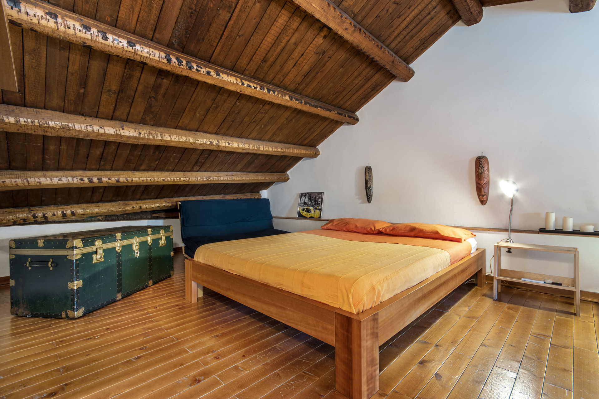 Se alquila una bonita habitación en Palermo en un apartamento de 5