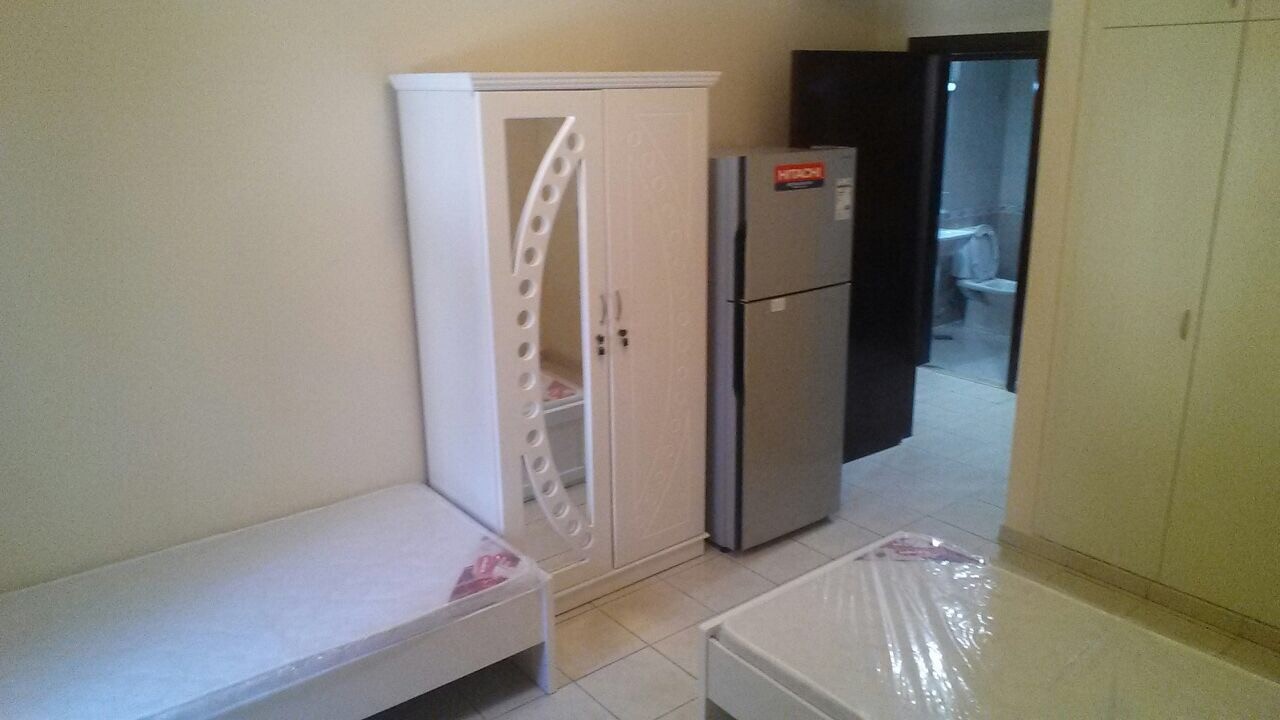 Beatifull bed space in garden beside ibn battuta mall Room for rent Dubai