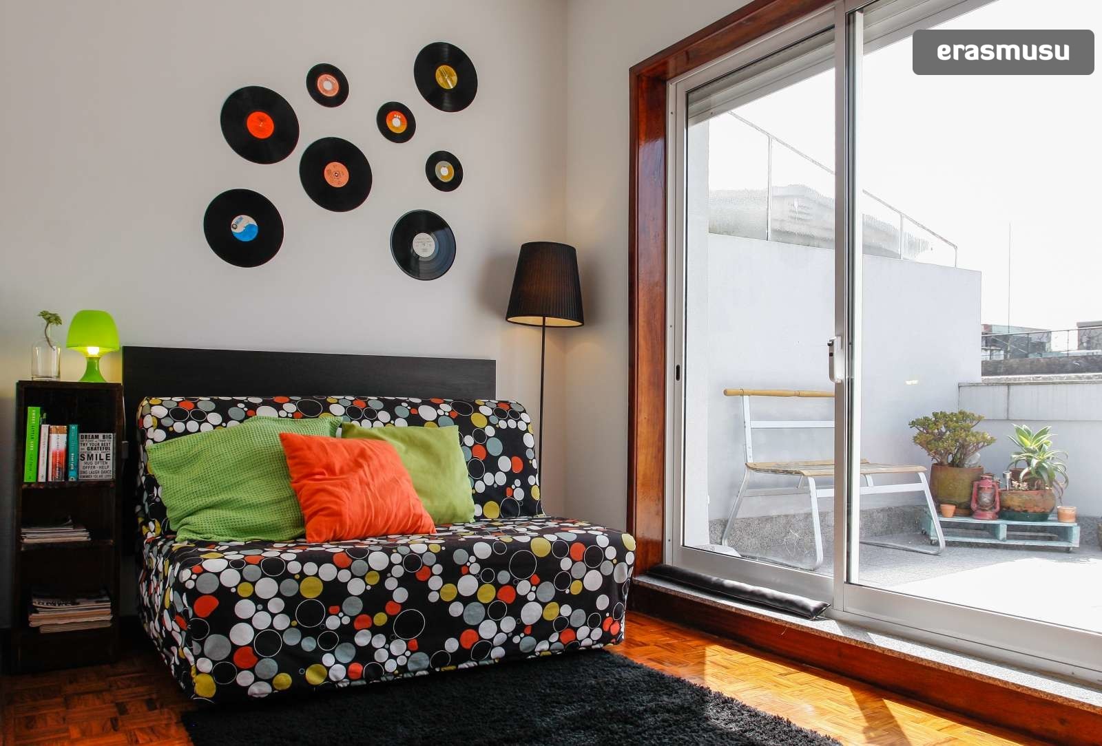 Beautiful 1-bedroom apartment with terrace for rent in Bonfim, central Porto