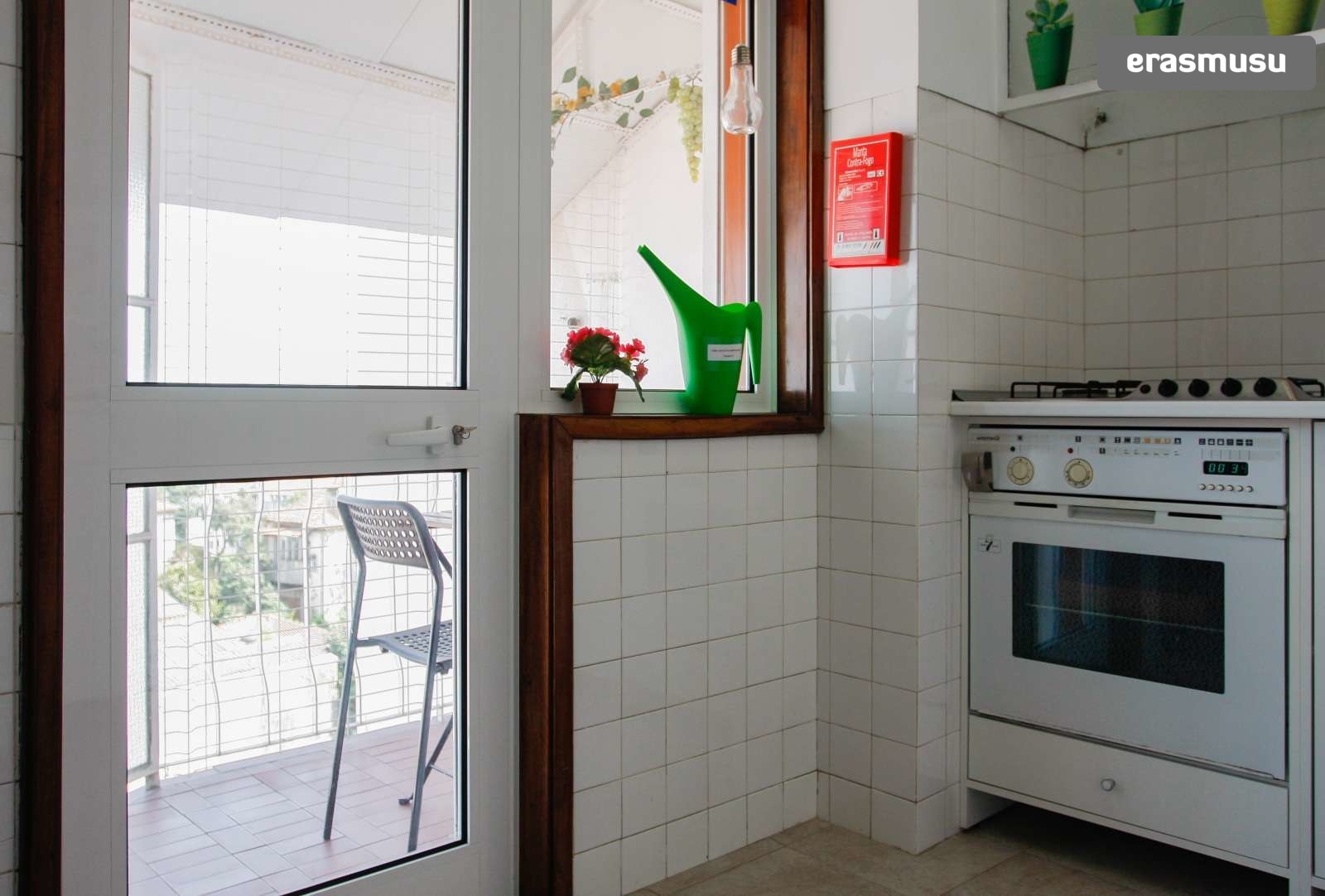 Beautiful 1-bedroom apartment with terrace for rent in Bonfim, central Porto