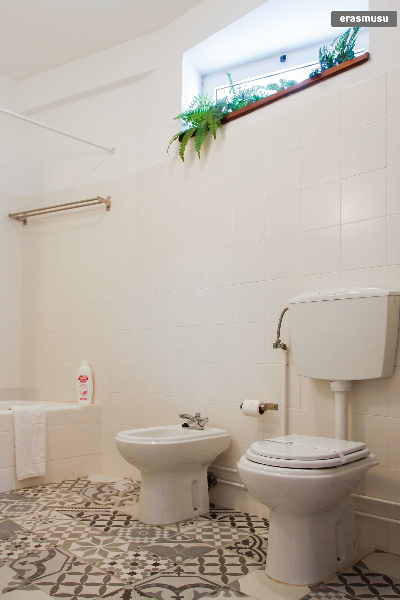 Beautiful 1-bedroom apartment with terrace for rent in Bonfim, central Porto