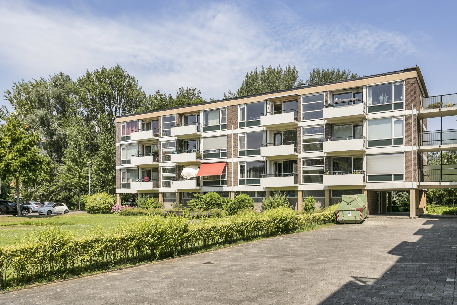 Beautiful 2 bedroom apartment next to Erasmus university! Flat rent