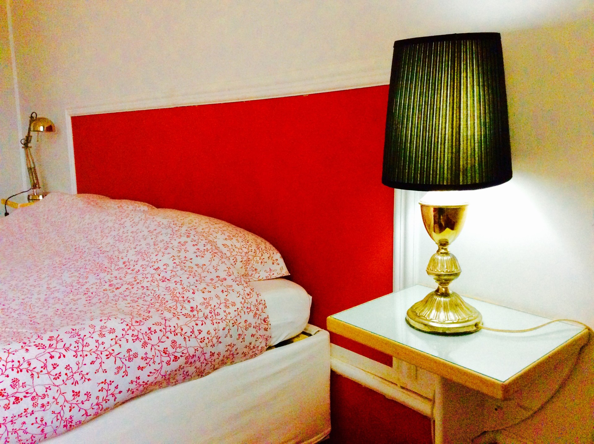 Bed in large modern studio flat Room for rent Turin