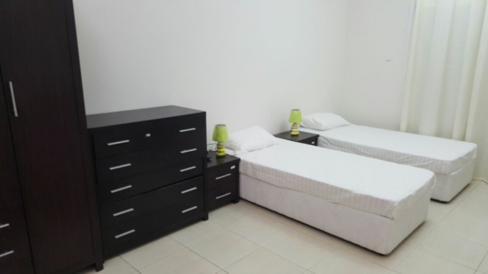 Bed space available in Barsha (Mall of the Emirates) Room for rent Dubai