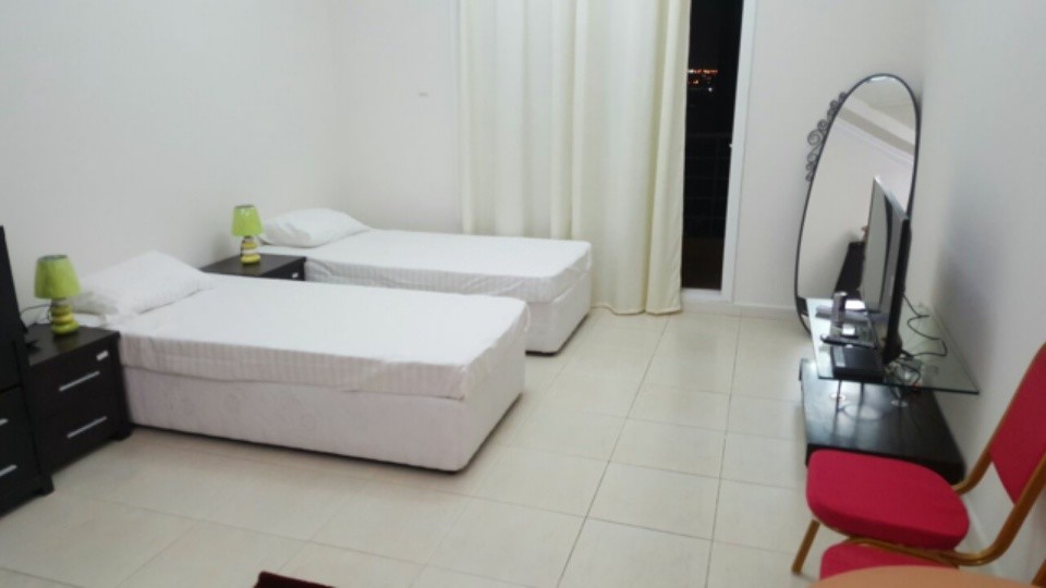 Bed space available in Barsha (Mall of the Emirates) Room for rent Dubai
