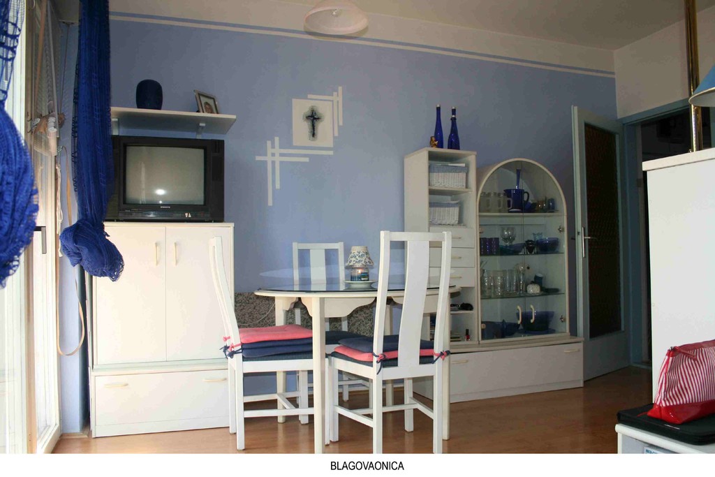 twobedroom apartment with a living room Flat rent Rijeka