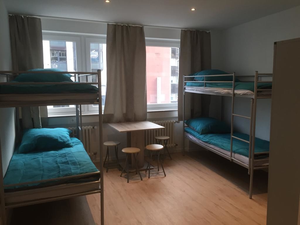 Beds To Hire In Newly Renovated Beautiful Room In The Center Of Dusseldorf